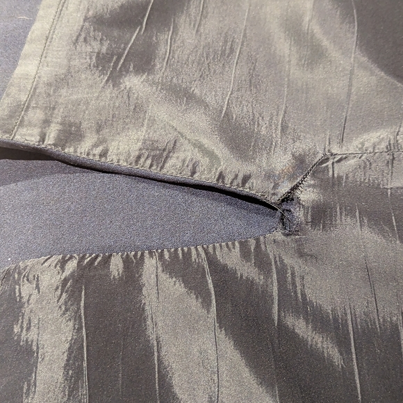 Banana Republic pencil skirt - Picture 5 of 5